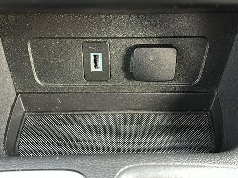 Used 2018 Ford Escape SE w/ SE Sport Appearance Package AWD/4WD image 27