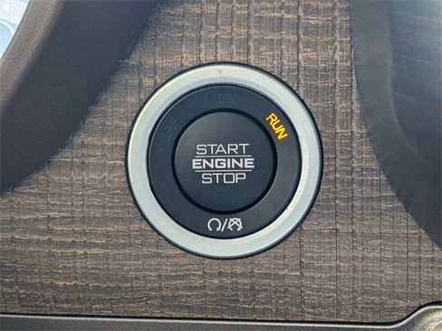 Used 2020 RAM 1500 Limited image 10