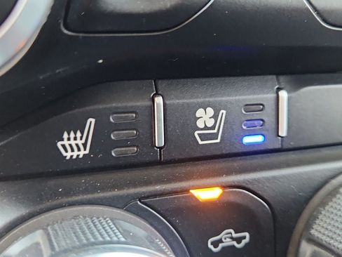 Used 2022 RAM 1500 Laramie AWD/4WD image 20