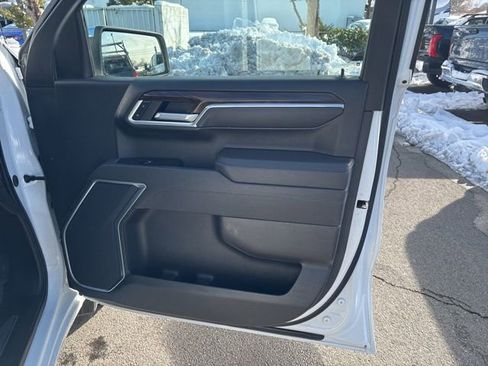 Used 2025 GMC Sierra 1500 SLT image 34