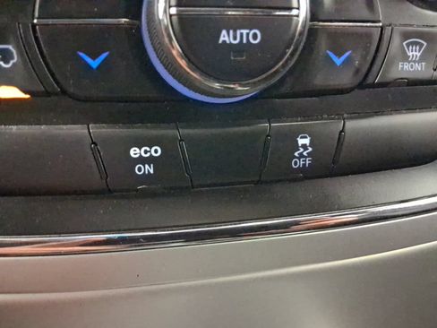 Used 2015 Jeep Grand Cherokee Altitude AWD/4WD image 30
