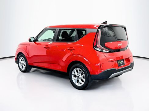 Used 2025 Kia Soul LX w/ LX Technology Package FWD image 5