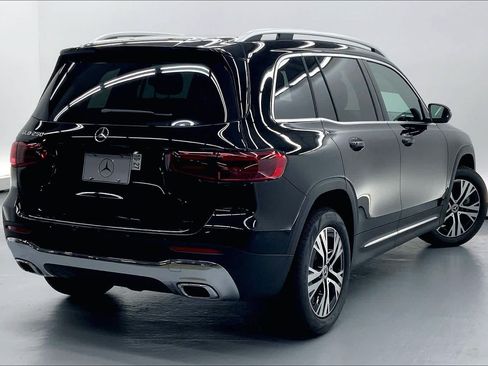 Used 2026 Mercedes-Benz GLB 250 image 7