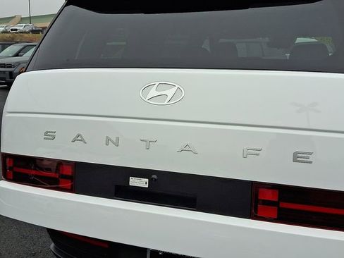 Certified 2025 Hyundai Santa Fe SE image 32