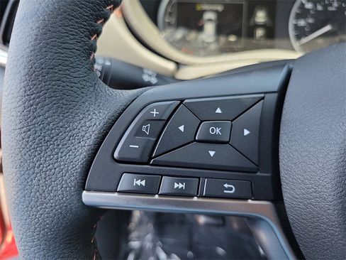 New 2025 Nissan Versa SR w/ Trunk Package image 5