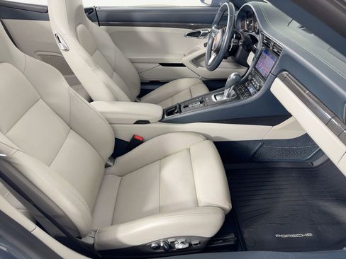Certified 2017 Porsche 911 Turbo S image 30