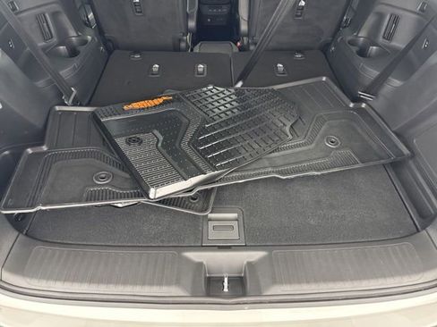 Used 2025 Honda Pilot TrailSport image 33