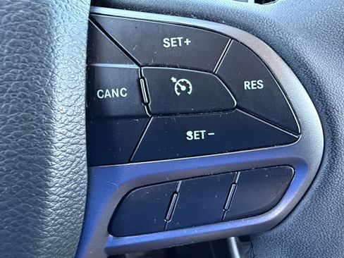 Used 2021 Jeep Cherokee Latitude Lux w/ Comfort/Convenience Group AWD/4WD image 27