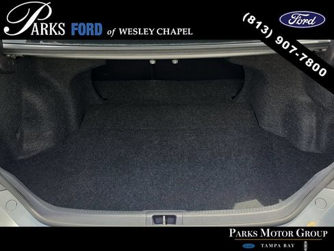 Used 2015 Toyota Camry LE FWD image 9