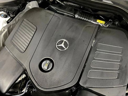 Used 2023 Mercedes-Benz GLC 300 4MATIC image 31