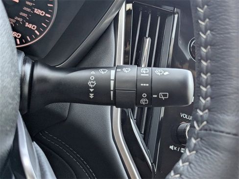 Used 2025 Subaru Outback Limited XT image 37