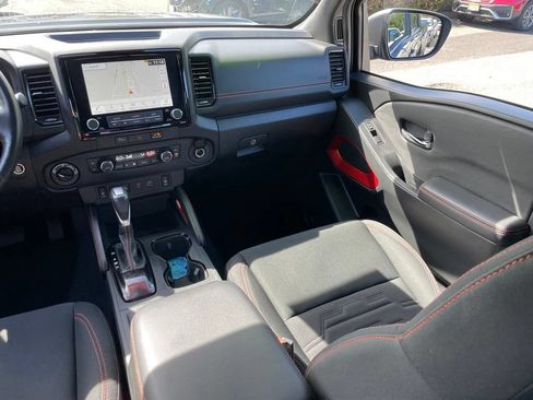 Used 2023 Nissan Frontier PRO-4X w/ Pro Convenience Package AWD/4WD image 9