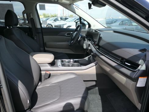 New 2026 Kia Carnival SX FWD image 25