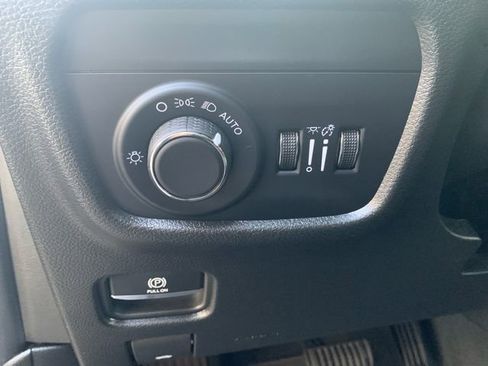 Used 2024 Jeep Grand Cherokee L Laredo w/ Trailer Tow Package image 24