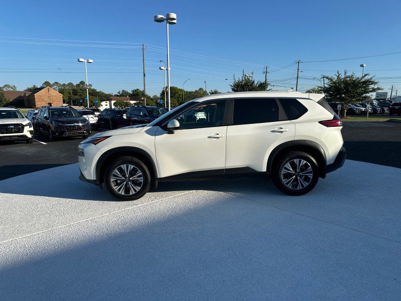 Used 2023 Nissan Rogue SV w/ SV Premium B Package FWD image 4