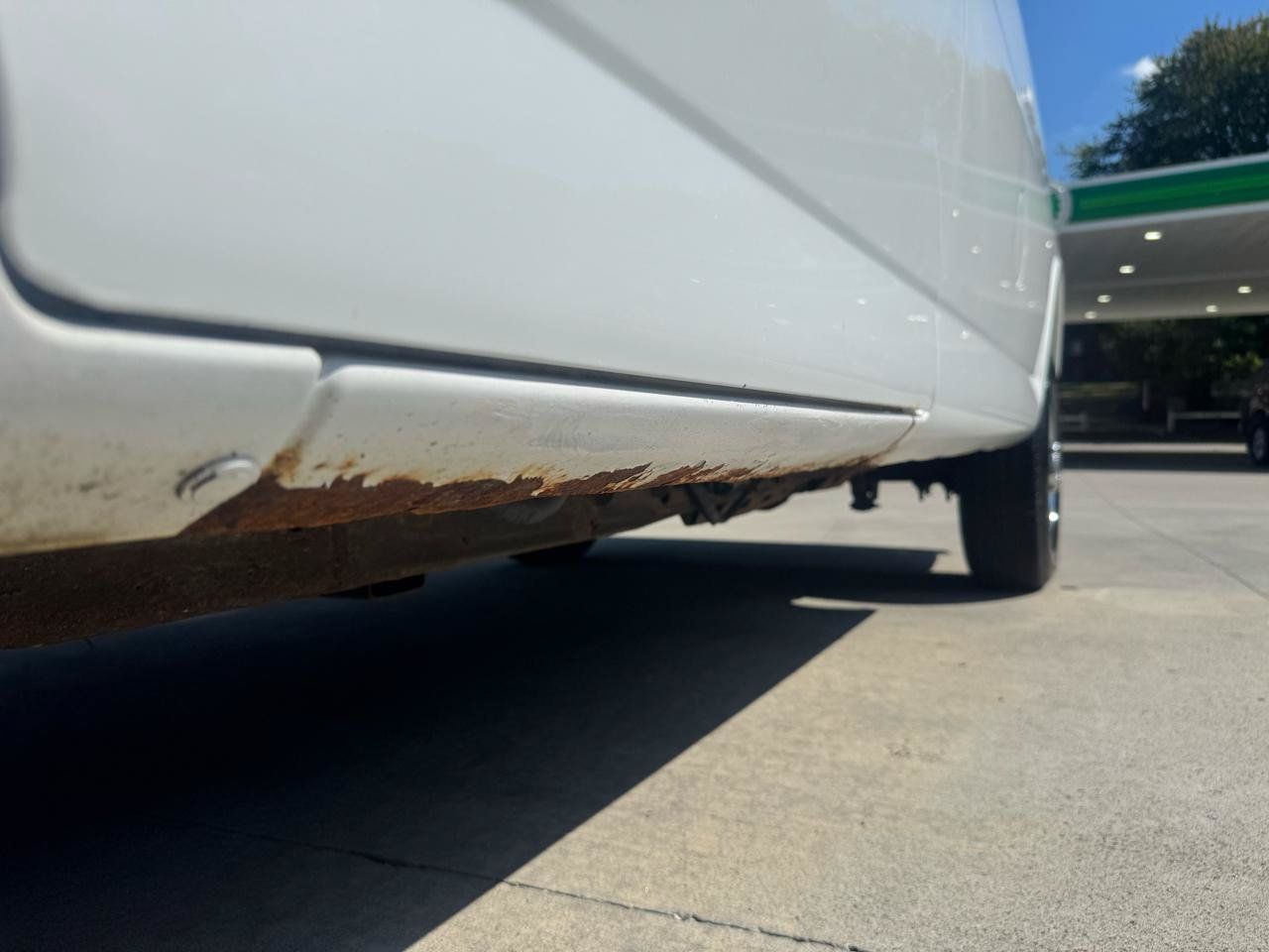 Used 2018 Chevrolet Express 2500 RWD image 7