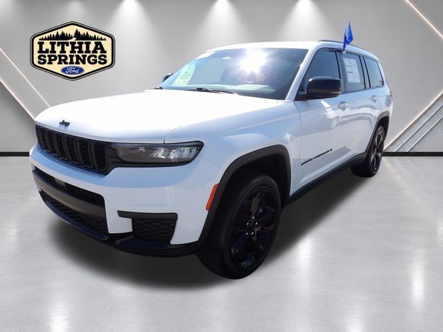 Used 2023 Jeep Grand Cherokee L Laredo AWD/4WD image 3