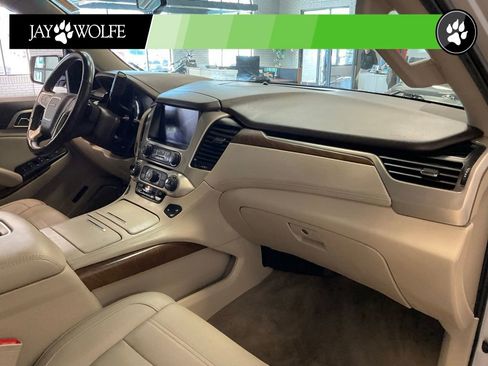Used 2019 GMC Yukon Denali w/ Open Road Package AWD/4WD image 19