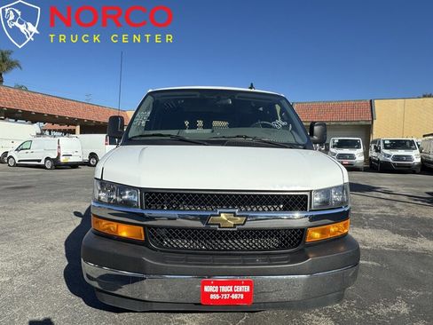 Used 2023 Chevrolet Express 2500 w/ Driver Convenience Package image 5