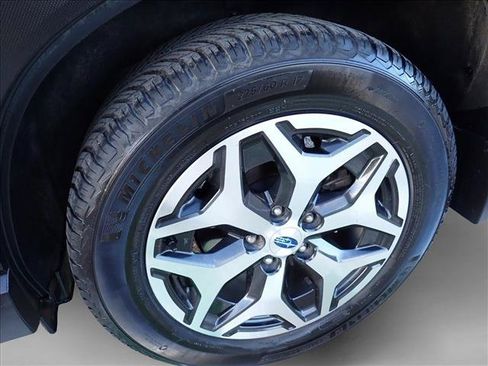 Used 2019 Subaru Forester Premium AWD/4WD image 7