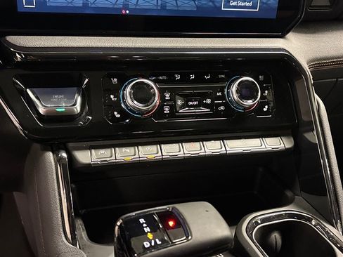 Used 2024 GMC Sierra 1500 AT4 w/ AT4 Premium Package image 37