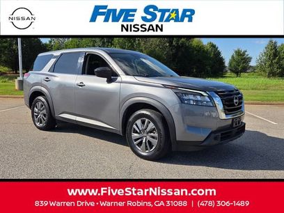 Used 2024 Nissan Pathfinder S