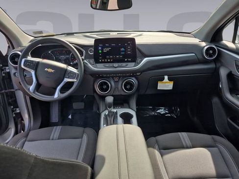 Used 2026 Chevrolet Blazer LT w/ Convenience Package AWD/4WD image 12