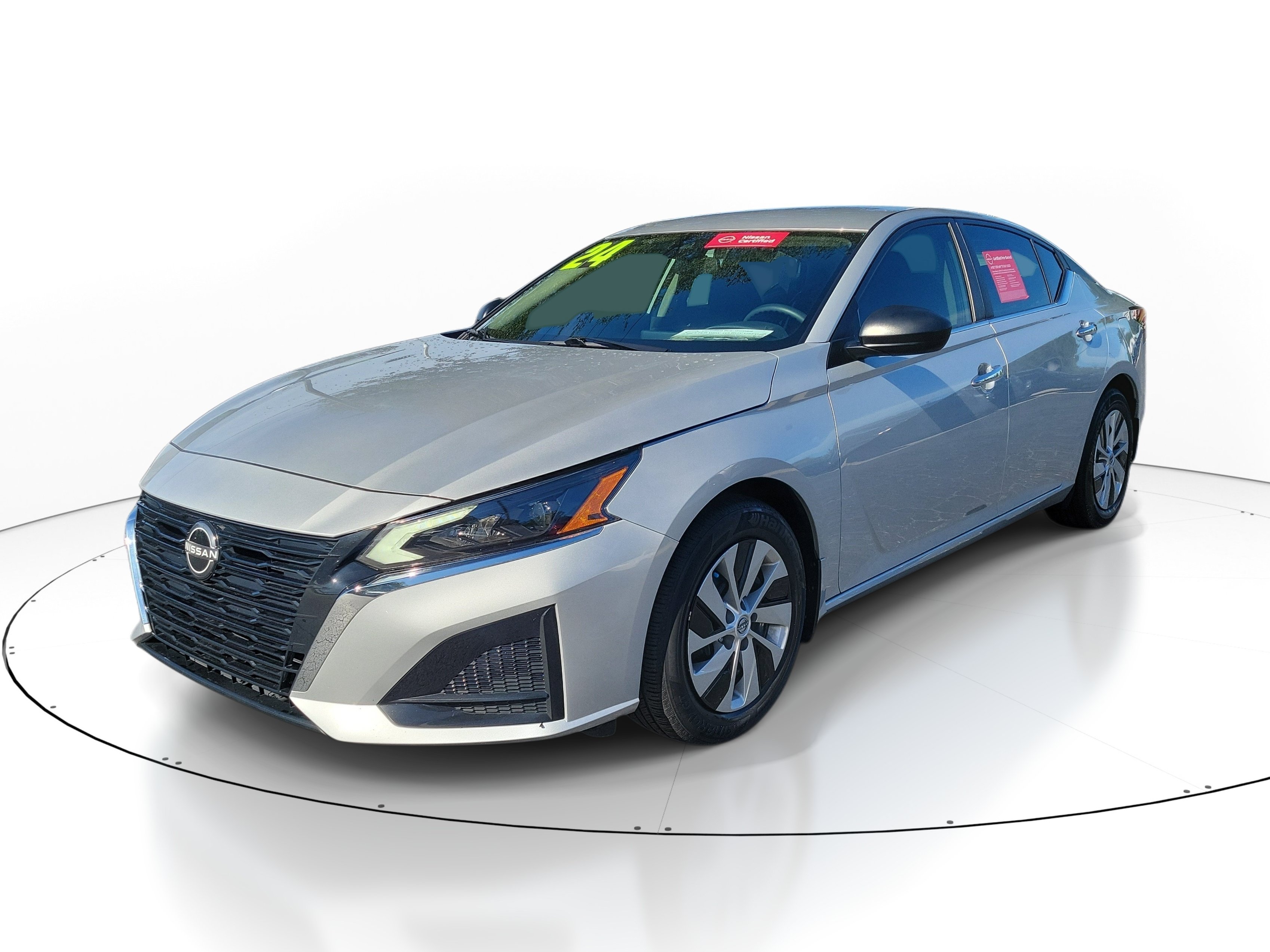 Certified 2024 Nissan Altima 2.5 S FWD image 3