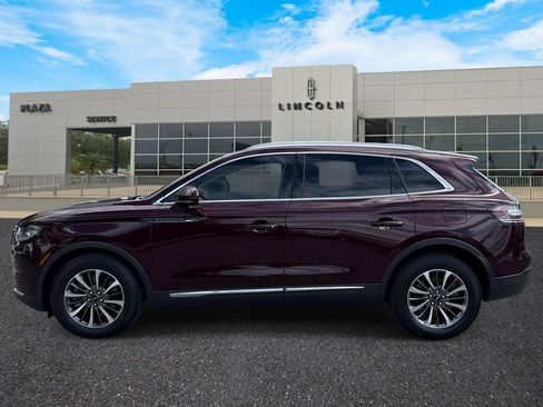 Certified 2023 Lincoln Nautilus AWD w/ Premium Package image 6