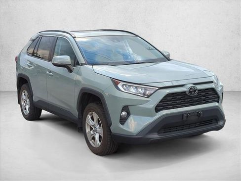 Used 2019 Toyota RAV4 XLE w/ Convenience Package image 3
