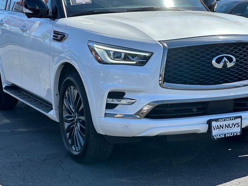 Used 2024 INFINITI QX80 Premium Select w/ Cargo Package AWD/4WD image 10