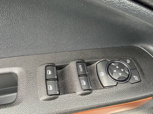 Used 2021 Ford EcoSport SE w/ SE Convenience Package FWD image 9