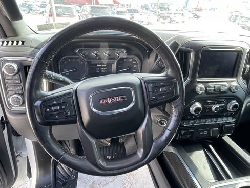 Certified 2020 GMC Sierra 1500 AT4 w/ Off-Road Performance Package image 39
