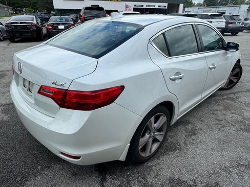 Used 2013 Acura ILX w/ Technology Package FWD image 10