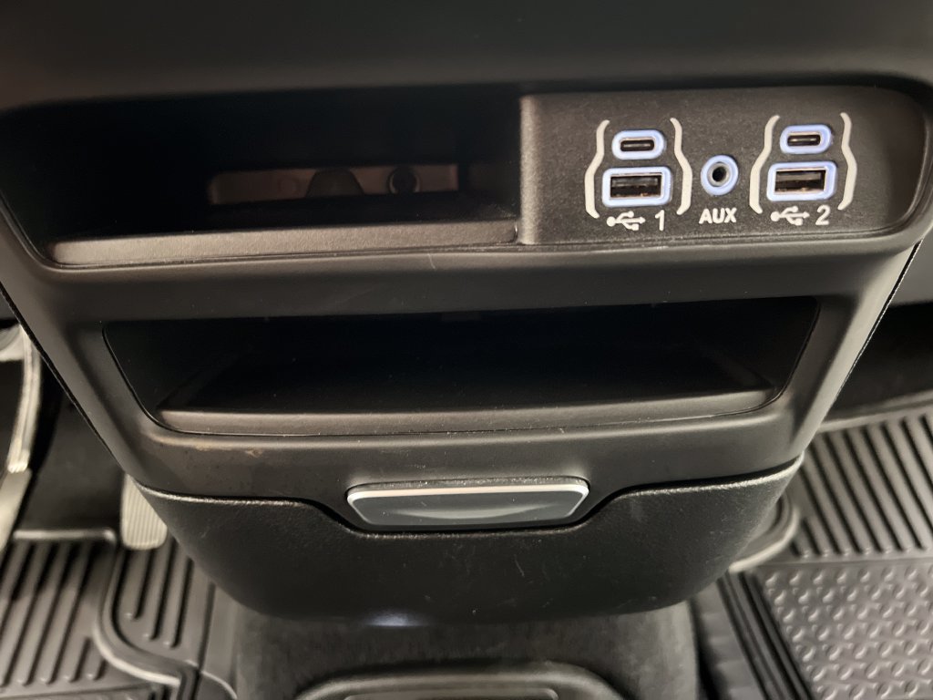 Used 2025 Chrysler Pacifica Select FWD image 55