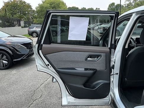 Certified 2023 Nissan Rogue SV AWD/4WD image 22