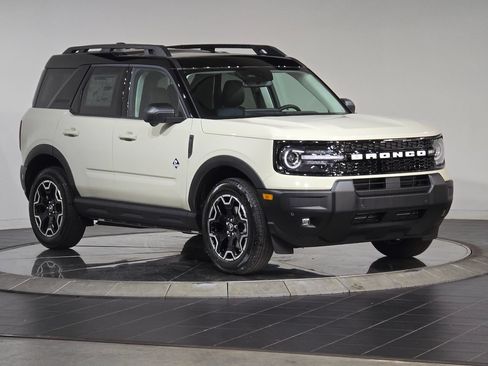 New 2025 Ford Bronco Sport Outer Banks w/ Outer Banks Tech Package+ AWD/4WD image 39
