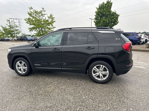 Used 2019 GMC Terrain SLE w/ Driver Convenience Package FWD image 9