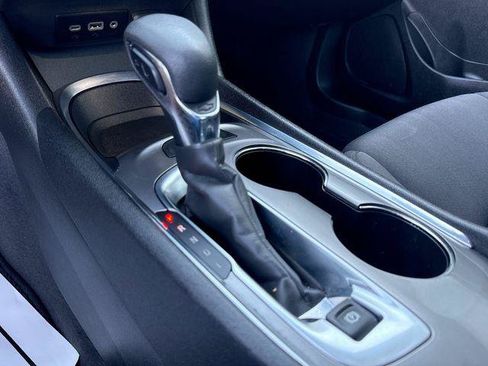 Used 2023 Chevrolet Malibu LT FWD image 23