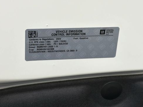Used 2024 Buick Encore GX Preferred FWD image 32