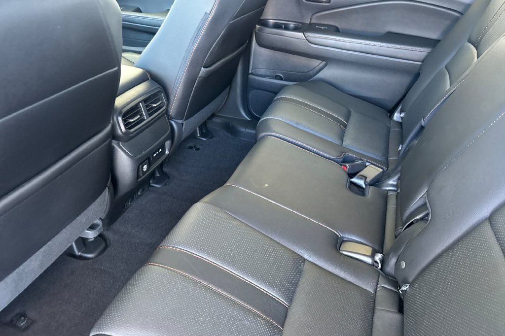 Certified 2024 Honda Passport TrailSport image 6