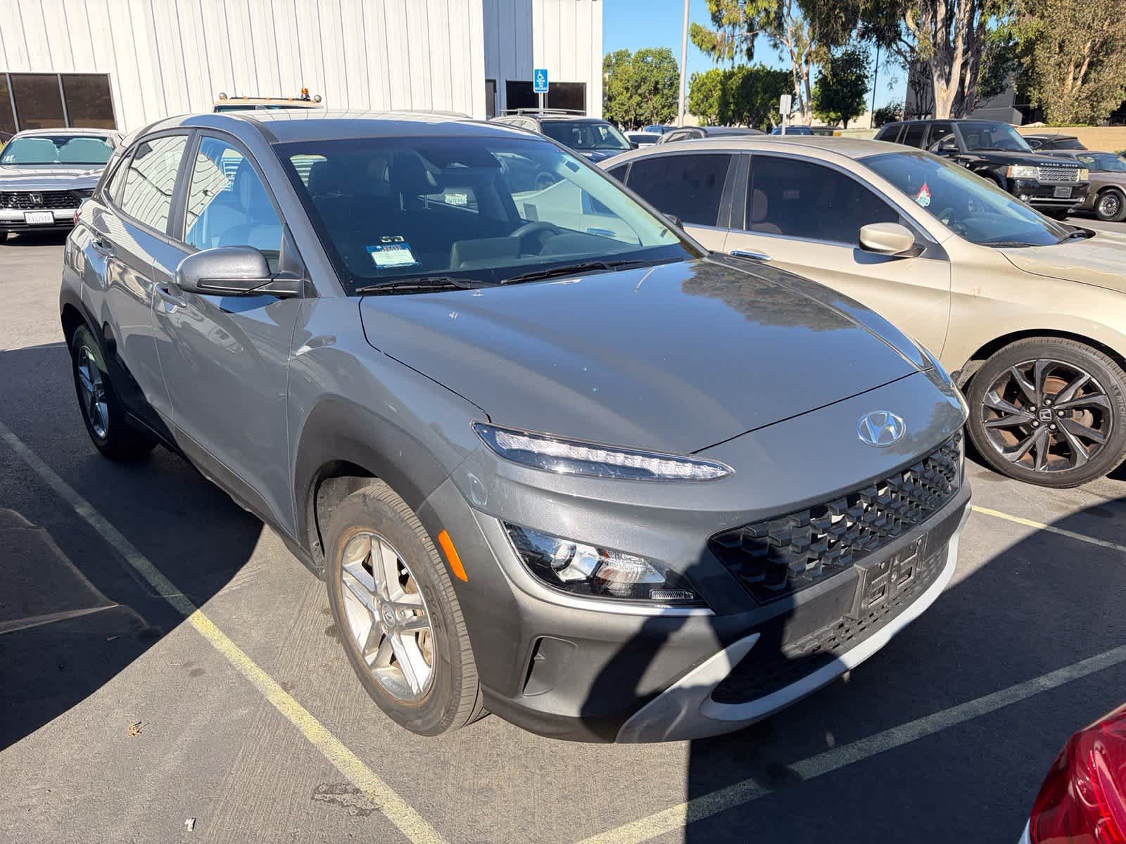 Used 2023 Hyundai Kona SE w/ Cargo Package AWD/4WD image 2