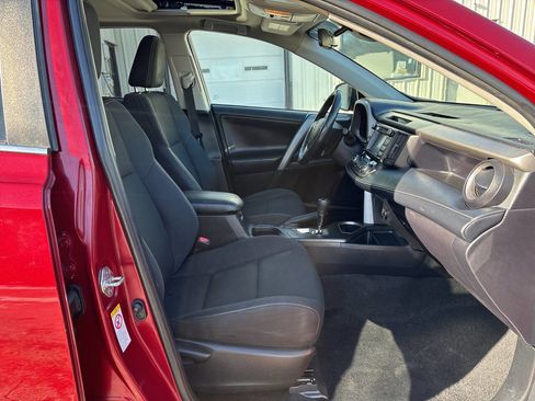 Used 2018 Toyota RAV4 Adventure image 27