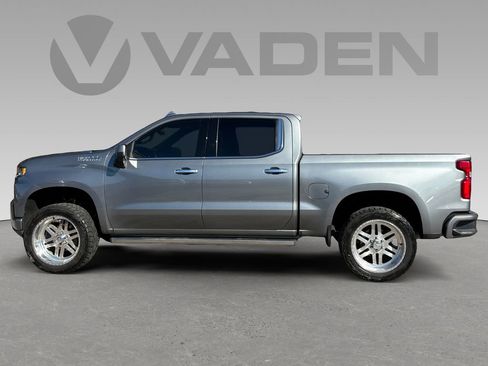 Used 2020 Chevrolet Silverado 1500 High Country w/ Technology Package image 8