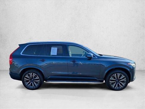 Used 2020 Volvo XC90 T5 Momentum w/ Protection Package Premier image 4
