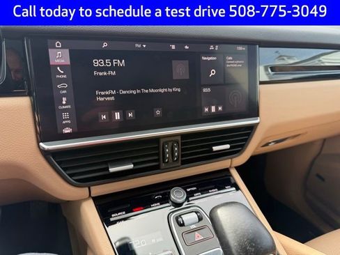 Used 2021 Porsche Cayenne image 23