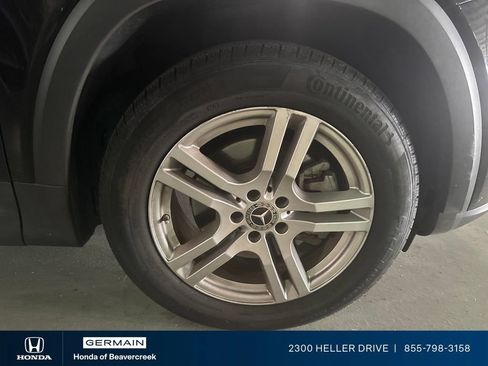 Used 2021 Mercedes-Benz GLB 250 4MATIC image 3