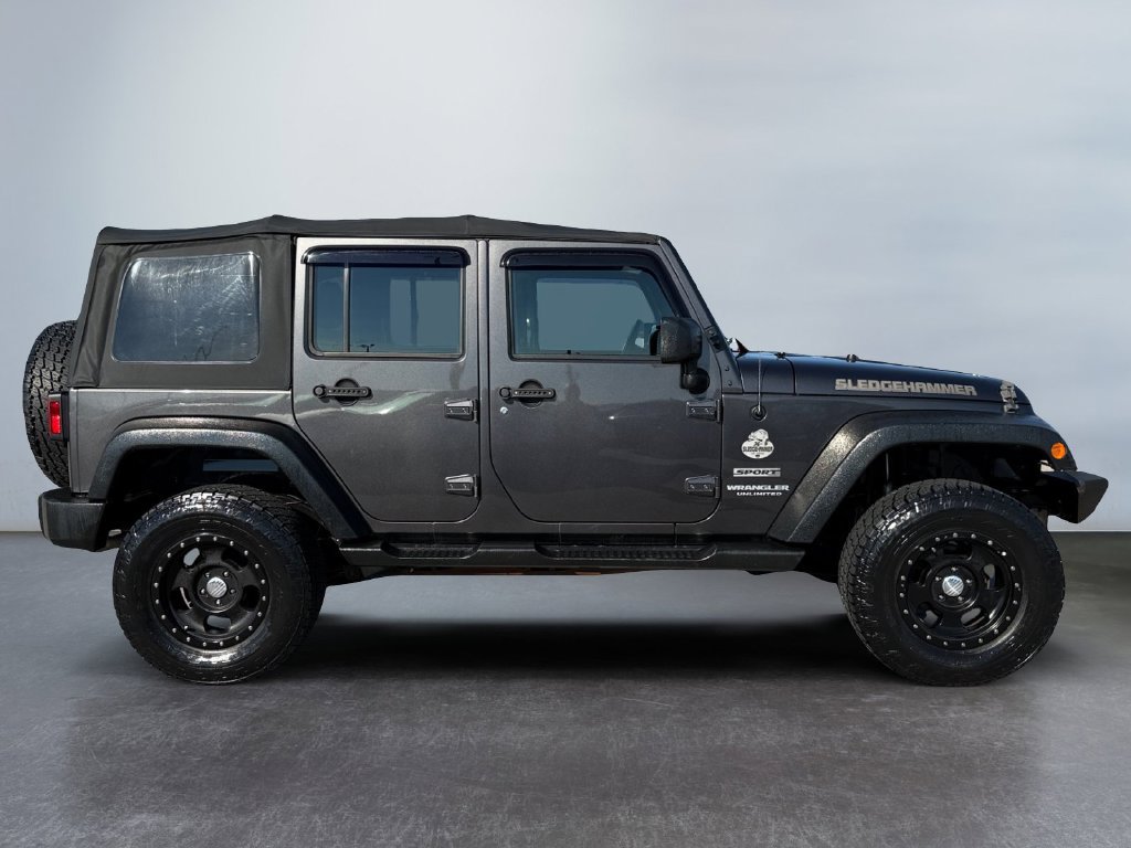 Used 2017 Jeep Wrangler Unlimited Sport w/ Max Tow Package AWD/4WD image 2