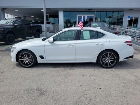 Used 2025 Genesis G70 2.5T RWD image 4