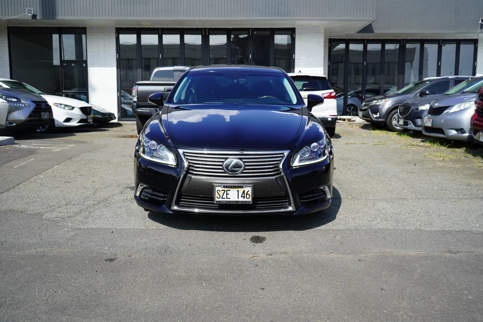 Used 2016 Lexus LS 460 RWD image 3